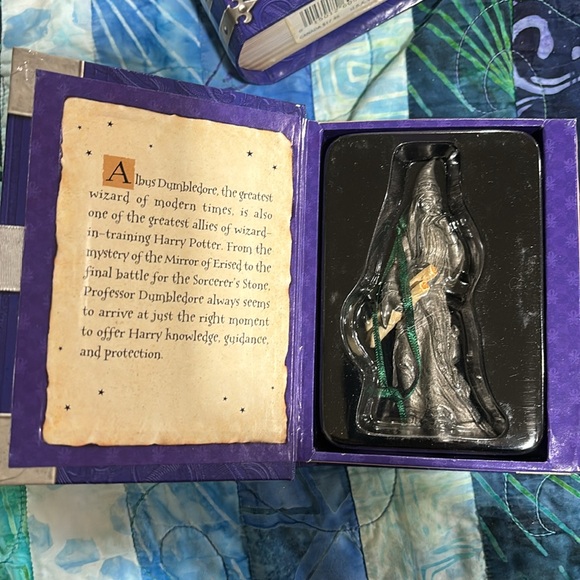 Keepsake hallmark ornaments - Picture 8 of 8